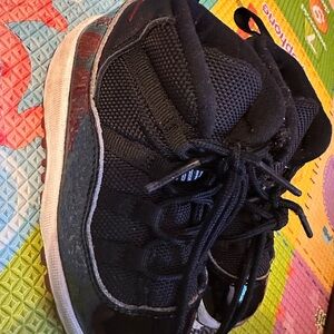 Air Jordan 11 Retro Bred High